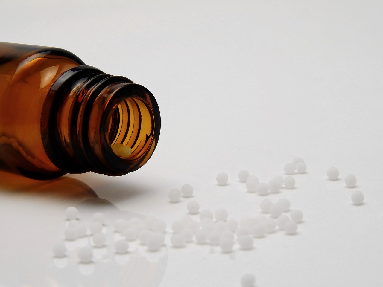 4 CHALLENGES DE L'HOMÉOPATHIE 